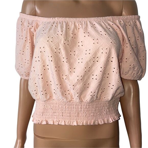 Juniors' SO blouse Eyelet Smocked Bottom Puffed Sleeve Top SZ L-New peachy pink - Picture 12 of 12